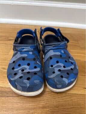 Crocs Kids Blue Camo Size C12